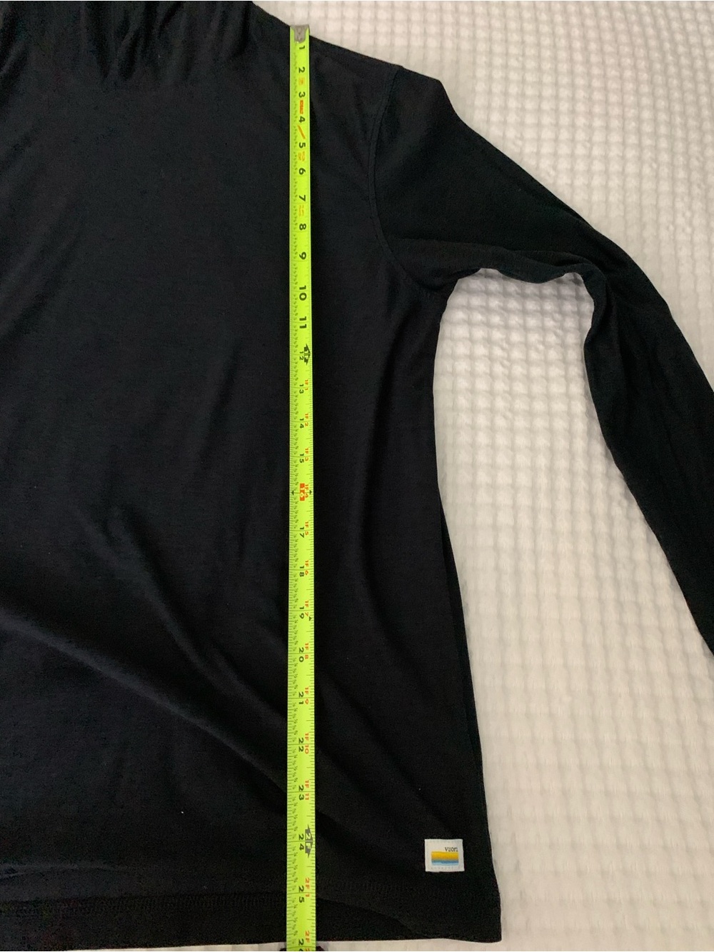 Vuori Black Lightweight Hooded Long Sleeve Top Size Small EUC - Picture 6 of 6